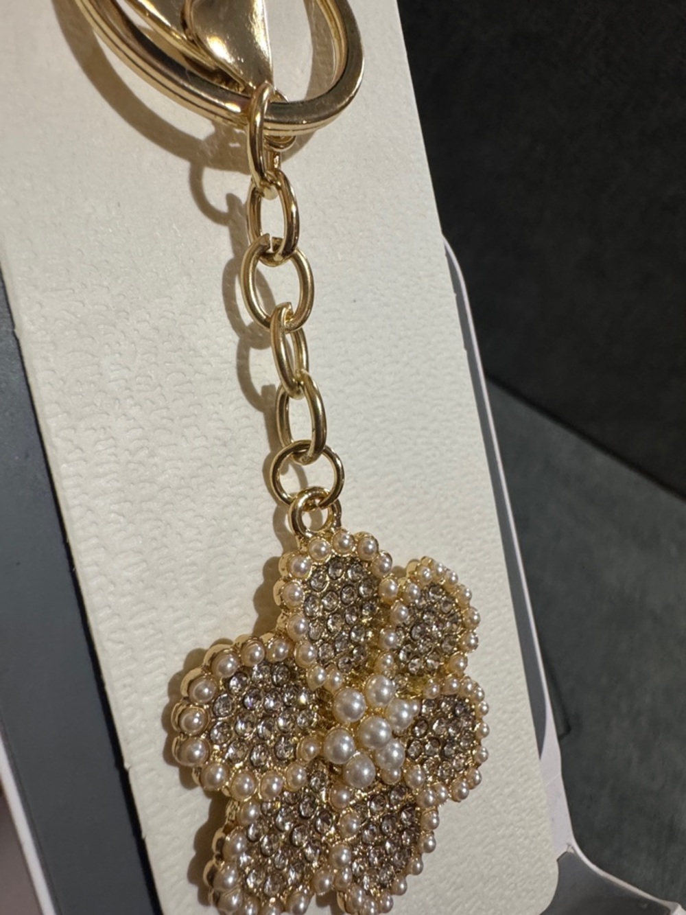 Blossom Gold Crystal Flower Keychain - Picture 3 of 4
